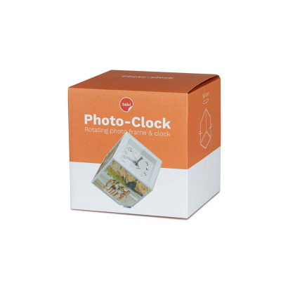 Cubo rotativo com relógio